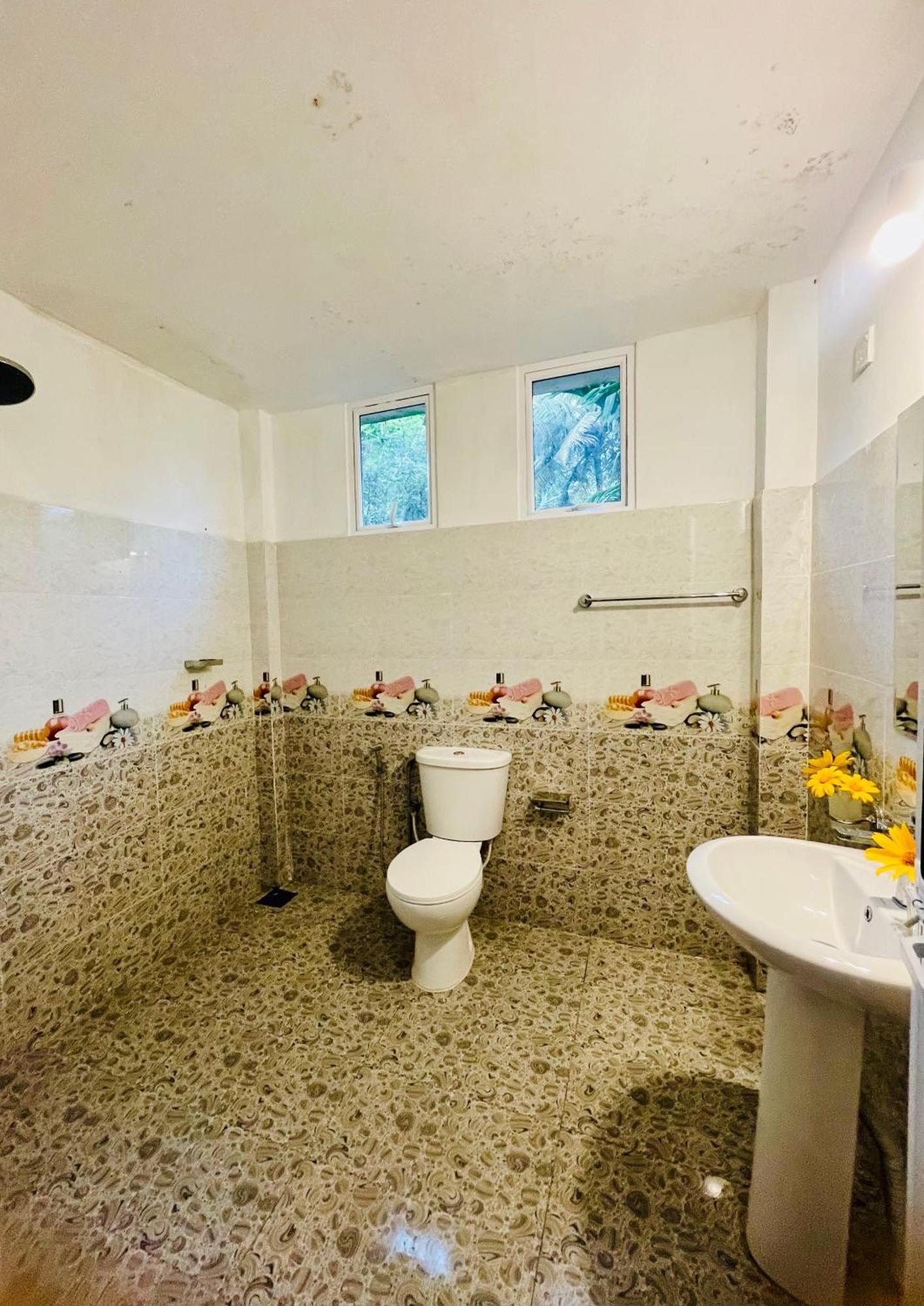 فندق White Hill House Hiriketiya ديكويلاّ تين المظهر الخارجي الصورة